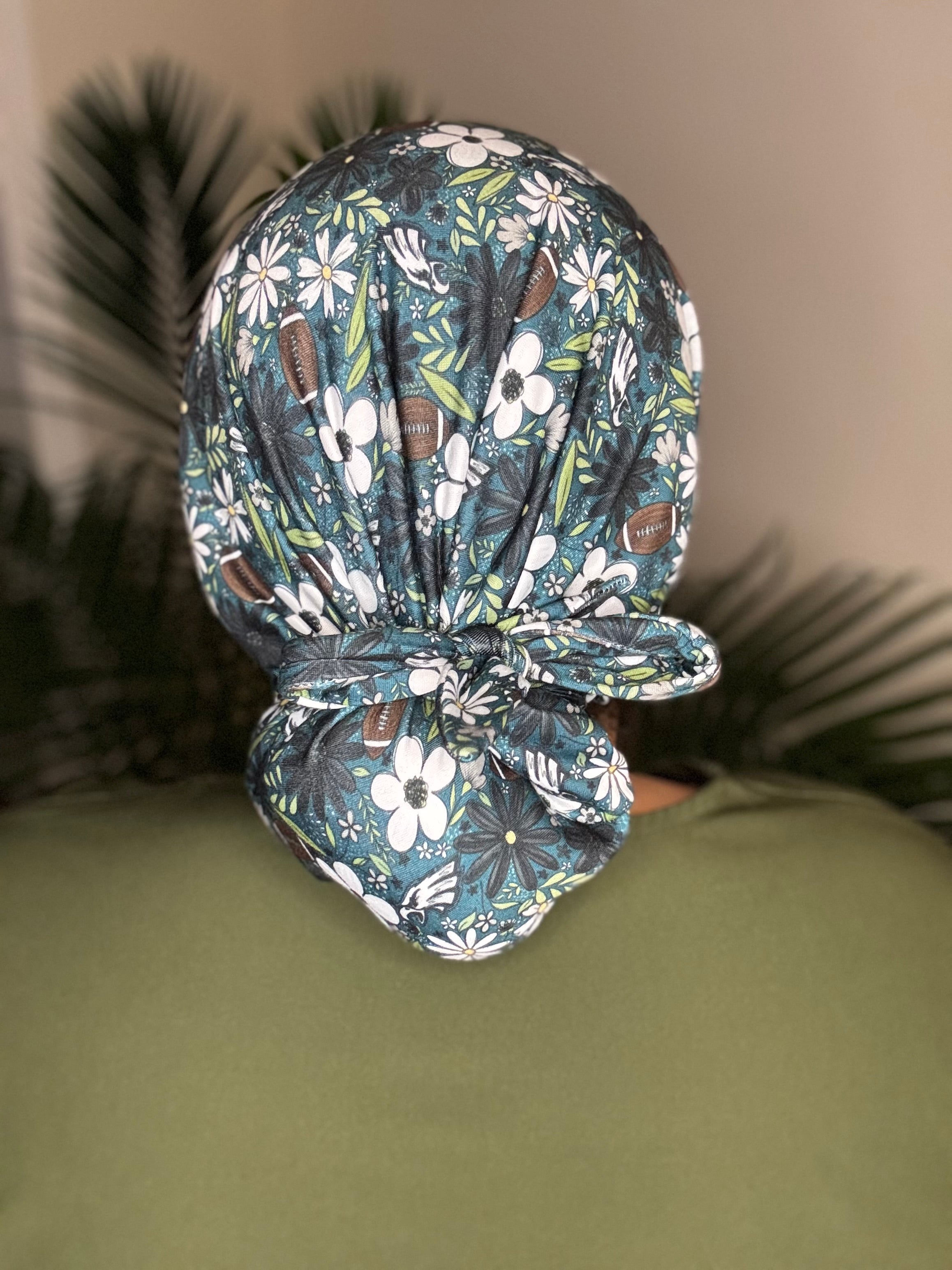 Scrub cap • Eagles Green